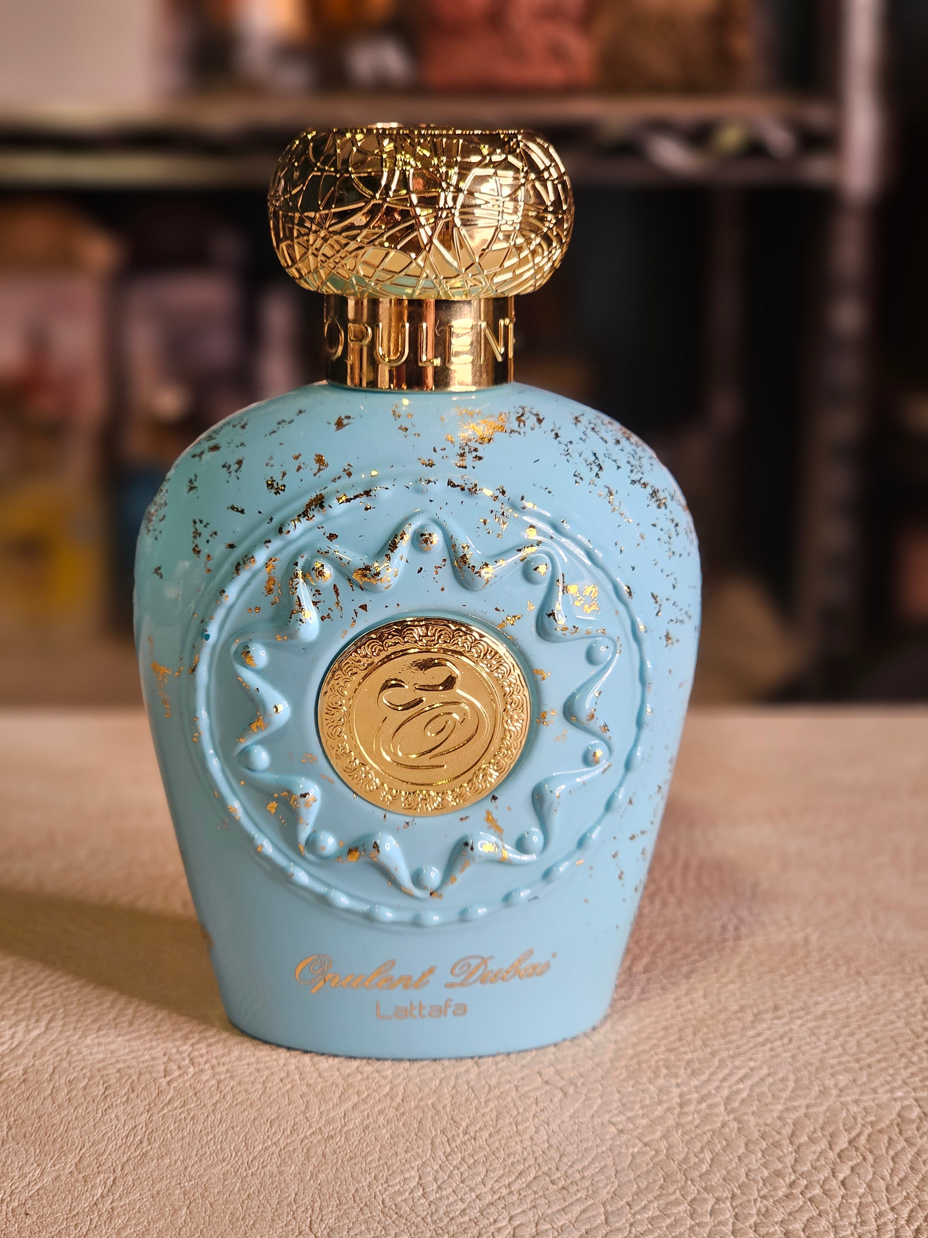 Opulent Dubai de Lattafa — presentación y empaque Limbiq Scents